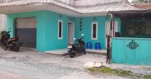Rumah dan kios di jalan kabupaten lokasi di Bogor Kab., tersedia melalui melalui situs Olx