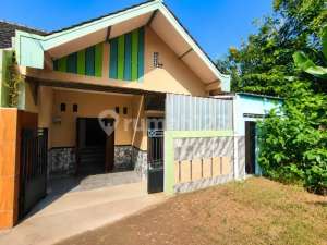Rumah Disewakan Solo Strategis Dekat Kampus Uns Dimojosongo lokasi di Surakarta Kota, tersedia melalui melalui situs Olx