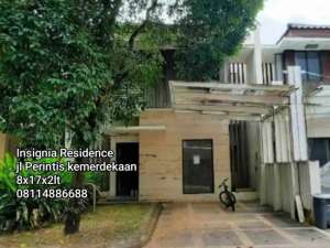 Rumah Mewah Jual Rugi Insignia Residence Ciputra jl perintis kemerdekaan depan KIMA lokasi di Makassar Kota, tersedia melalui melalui situs Olx