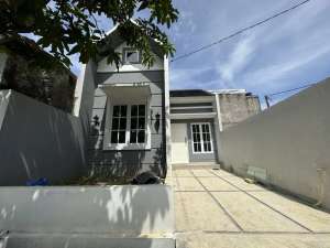Rumah minimalis di cibinong design ala eropa lokasi di Bogor Kab., tersedia melalui melalui situs Olx