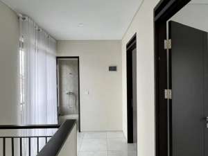 Rumah Minimalis Siap Huni Bagus di Kota Baru Parahyangan lokasi di Bandung Barat Kab., tersedia melalui melalui situs Olx