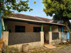 RUMAH MURAH NEMPEL GADING SERPONG KARAWACI lokasi di Tangerang Kab., tersedia melalui melalui situs Olx