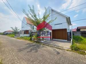 Rumah Open Space Sungai Raya Dalam, Kubu Raya Pontianak lokasi di Pontianak Kota, tersedia melalui melalui situs Olx