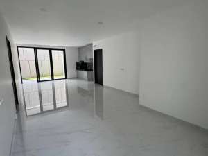 Rumah Siap Huni di De Park BSD Dekat Sekolah dan Mall lokasi di Tangerang Kab., tersedia melalui melalui situs Olx