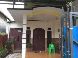 Rumah Strategis Pinggir Jalan Raya Cilangkap Depok, 15 Menit Tol Cimanggis lokasi di Depok Kota, tersedia melalui melalui situs Olx