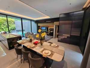 Rumah SULTAN Lippo Karawaci Central Cluster BELMONT HOMES lokasi di Tangerang Selatan Kota, tersedia melalui melalui situs Olx
