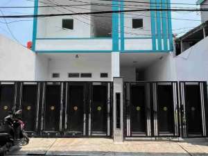 Rumah Tingkat Murah di daerah bisnis pelabuhan Jl Swasembada Barat Kel Kebon Bawang Tanjung Priok lokasi di Jakarta Utara, tersedia melalui melalui situs Olx