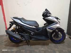 Jual bekas Super Diskon Yamaha Aerox 155 Tahun 2019 Surat komplit,lokasi di Bekasi Kab.