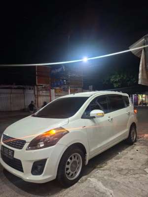 Jual bekas Suzuki Ertiga 2012 Bensin,lokasi di Depok Kota