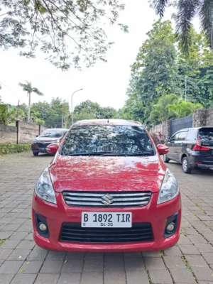 Jual bekas Suzuki Ertiga 2015 GX Merah,lokasi di Jakarta Selatan