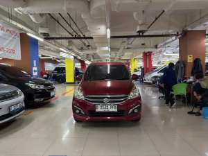 Jual bekas SUZUKI ERTIGA GL 2017 Matic Merah,lokasi di Jakarta Pusat