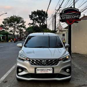 Jual bekas Suzuki Ertiga GX Hybrid 2023,lokasi di Malang Kota