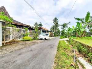 Tanah SHM 1223m2 Jl Kaliurang Km 17 Harjobinangun Pakem Dekat UII Terpadu, Pasar Pakem, Cocok Villa, Gudang, Dekat Jl Turi lokasi di Sleman Kab., tersedia melalui melalui situs Olx
