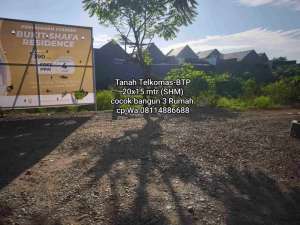 Tanah Telkomas BTP 20x15 mtr SHM lokasi di Maros Kab., tersedia melalui melalui situs Olx