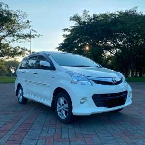Jual bekas Toyota Avanza Veloz Matic 2013 PAJAK BARU DP 20jt Aja,lokasi di Surabaya Kota