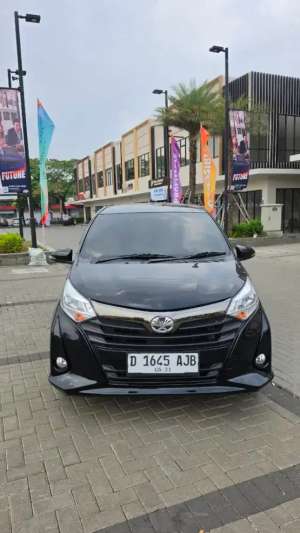 Jual bekas Toyota Calya 2021 Matic,lokasi di Karawang Kab.