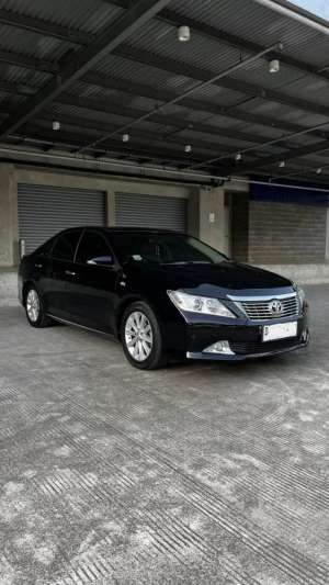 Jual bekas Toyota Camry 2.5 V AT 2014 HitamKm 80 Ribu AsliKondisi Istimewa,lokasi di Bandung Kota