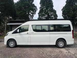 Jual bekas Toyota Hiace Premio 2023,lokasi di Bandung Kota