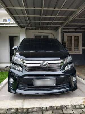 Jual bekas Toyota Vellfire 2013 Bensin,lokasi di Depok Kota