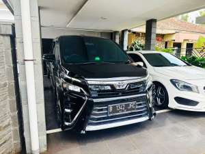 Jual bekas Toyota Voxy 2021 Fortuner Vellfire,lokasi di Bandung Kota