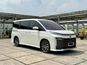 Jual bekas TOYOTA VOXY 2025,lokasi di Jakarta Selatan