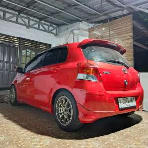 Jual bekas Toyota Yaris E 2011,lokasi di Tangerang Kab.