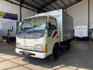 Jual bekas Truk ELF 4rd Th2011 Box Jumbo Antik,lokasi di Surabaya Kota