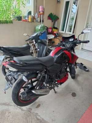Jual bekas TVS Apache 160RTR,lokasi di Sumedang Kab.
