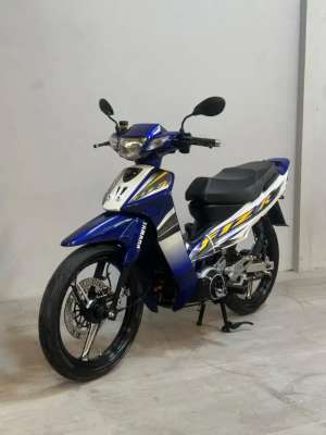 Jual bekas Yamaha F1ZR 2004 Putih biru,lokasi di Jakarta Timur