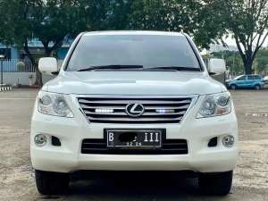 Jual bekas 150 JT CASH LEXUS LX570 AT PUTIH 2011,lokasi di Jakarta Pusat