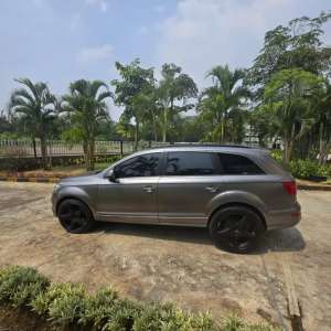 Jual bekas Audi q7 dijual cepat,lokasi di Jakarta Selatan