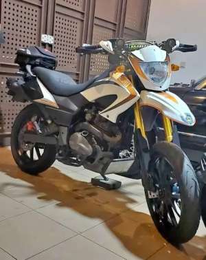 Jual bekas Benelli python 200 cc. 2015,lokasi di Bandung Kota