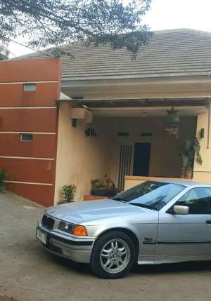 Jual bekas BMW 320i 1993 Bensin,lokasi di Bandung Barat Kab.