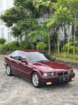 Jual bekas BMW 320i E36 M52 1995 Bensin,lokasi di Bandung Kota