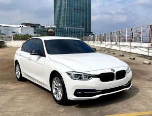 Jual bekas BMW 320i M-Sport Odo.19rb TDP MINIM NIK.2018,lokasi di Jakarta Timur