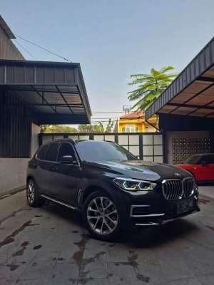 Jual bekas BMW X5 2022 Bensin,lokasi di Jakarta Barat