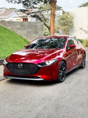Jual bekas Cash Mazda 3 Hatchback,lokasi di Tangerang Selatan Kota