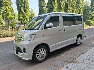 Jual bekas Daihatsu Luxio 2023 Bensin,lokasi di Surabaya Kota