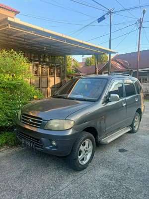 Jual bekas Daihatsu Taruna 2000 Bensin,lokasi di Padang Kota