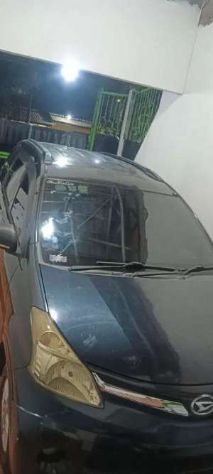 Jual bekas Daihatsu Xenia 2011 Bensin,lokasi di Semarang Kota