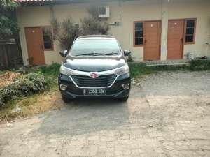 Jual bekas Daihatsu Xenia 2016 matic,lokasi di Jakarta Barat