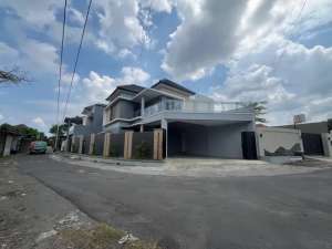 Dekat UGM Rumah Siap Huni Full Furnish di Kaliurang Jogja lokasi di Yogyakarta Kota, tersedia melalui melalui situs Olx
