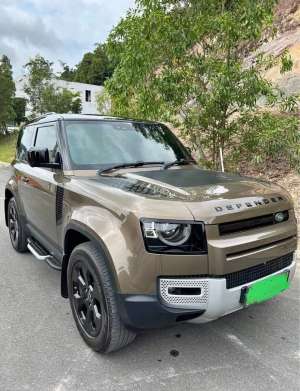 Jual bekas DI JUAL MURAH LAND ROVER DEFENDER 90 SE2.0L AT,lokasi di Batam Kota
