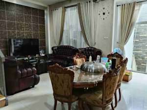 Di jual rumah diKomplek Billy Moon Duren Sawit, Jakarta Timur lokasi di Jakarta Timur, tersedia melalui melalui situs Olx