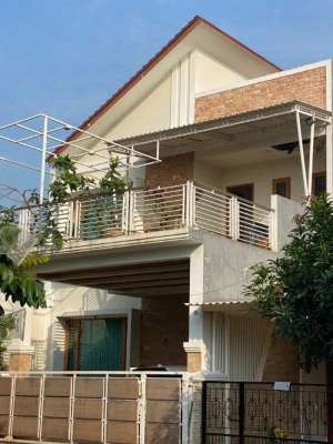 dijual cepat rumah di tanjung barat indah jakarta selatan lokasi di Depok Kota, tersedia melalui melalui situs Olx