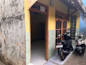 Dijual rumah 2 lantai di Pamulang lokasi di Tangerang Selatan Kota, tersedia melalui melalui situs Olx