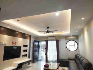 DIJUAL RUMAH 2 Lantai di Perumahan Green Lake City, Cipondoh - Tangerang. lokasi di Tangerang Kota, tersedia melalui melalui situs Olx