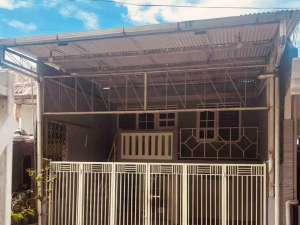 Dijual rumah 2 lantai nol Jalan raya Kupang Jaya, Surabaya Barat lokasi di Surabaya Kota, tersedia melalui melalui situs Olx