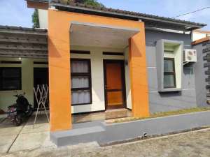 Dijual rumah asri dekat kemang pratama bekasi dan tol bekasi barat lokasi di Bekasi Kota, tersedia melalui melalui situs Olx
