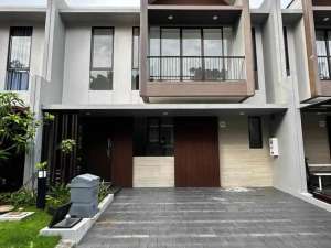 dijual rumah cluster blue crystal summarecon makassar lokasi di Makassar Kota, tersedia melalui melalui situs Olx